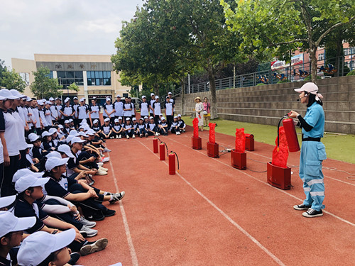 ���uʮ�����ں�����Ӗ(x��n)�v��ָ��(d��o)���M�М��ģ�MӖ(x��n)��