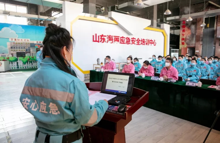 ���u����